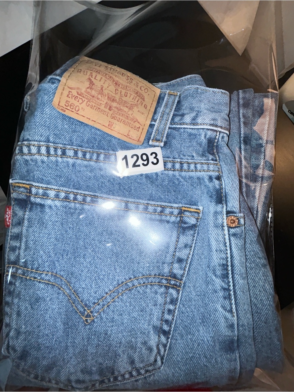 Vintage 90s Levis 560 Loose Fit Tapered Leg Jeans Blue 32x32 Tag Fits 31x31.5 - Picture 8 of 8
